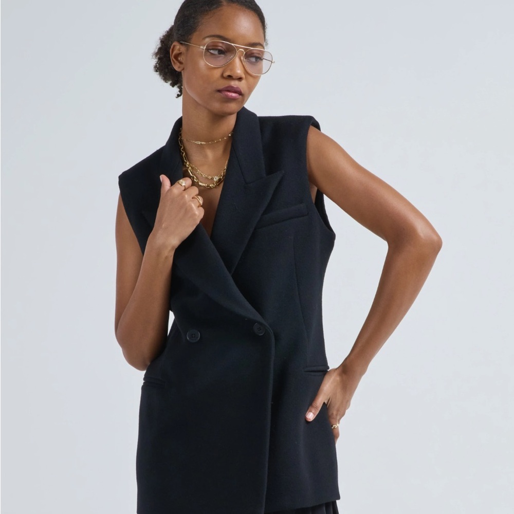 NWT size 4 Kallmeyer Deon sleeveless blazer